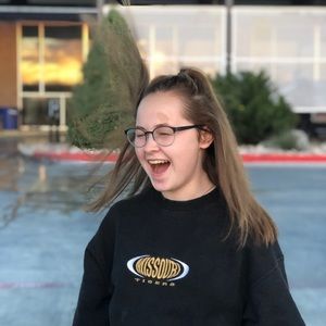 Meet your Posher, Avery